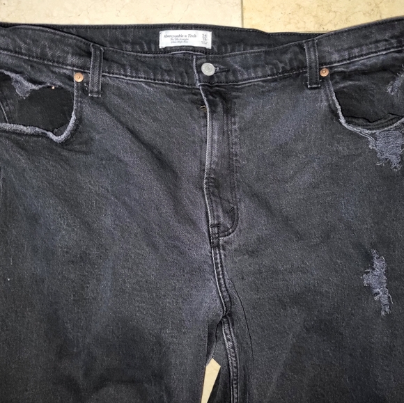 Abercrombie & Fitch 90s Straight Ultra High Rise jeans black distressed 34/18R - Picture 6 of 11
